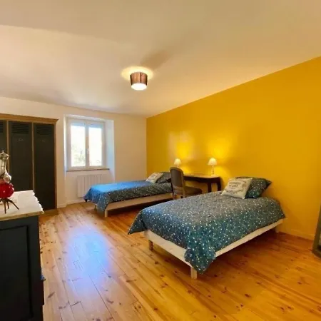 Saint-privat-d'allier, 4 Pieces, 11 Personnes - Fr-1-582-83 Tatil Evi